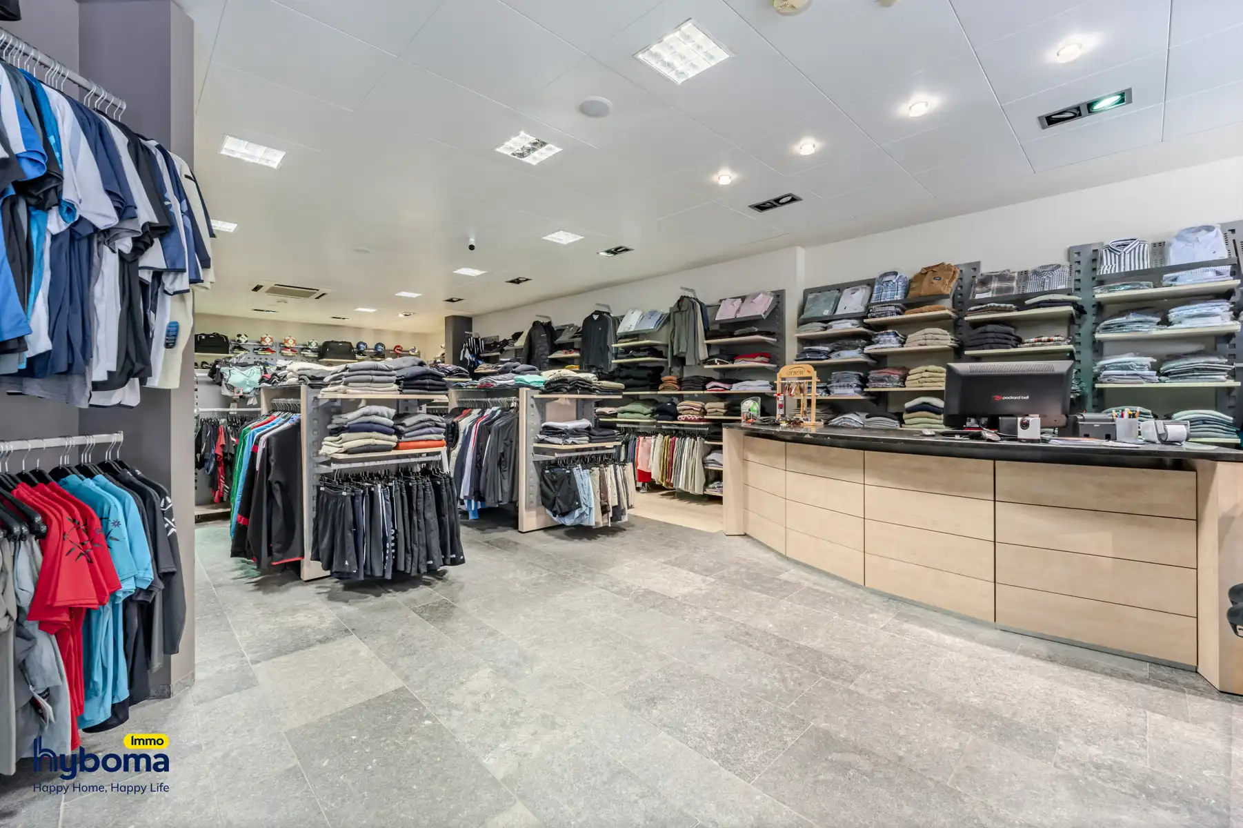 Instapklare woning met handelsruimte in centrum Kortemark foto 14