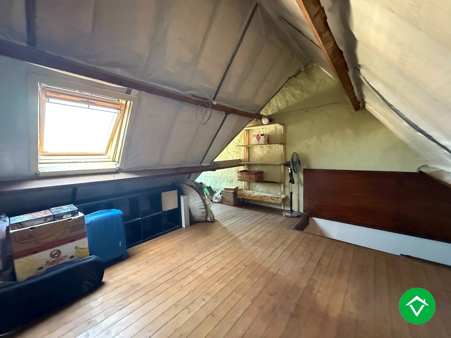Charmante woning met twee slaapkamers, diepe tuin en ruime garage foto 23