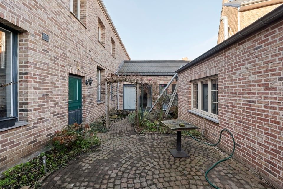 RUIM HANDELSPAND MET WOONST OP TOPLOCATIE IN ZOUTLEEUW foto 10