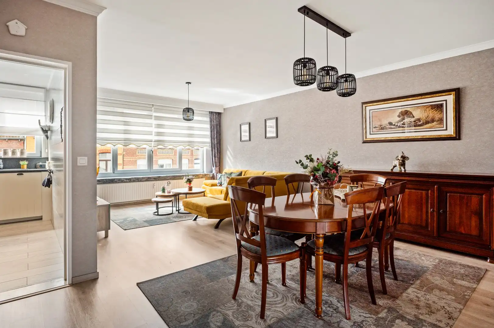 Ruim, instapklaar appartement nabij centrum Merksem foto 2