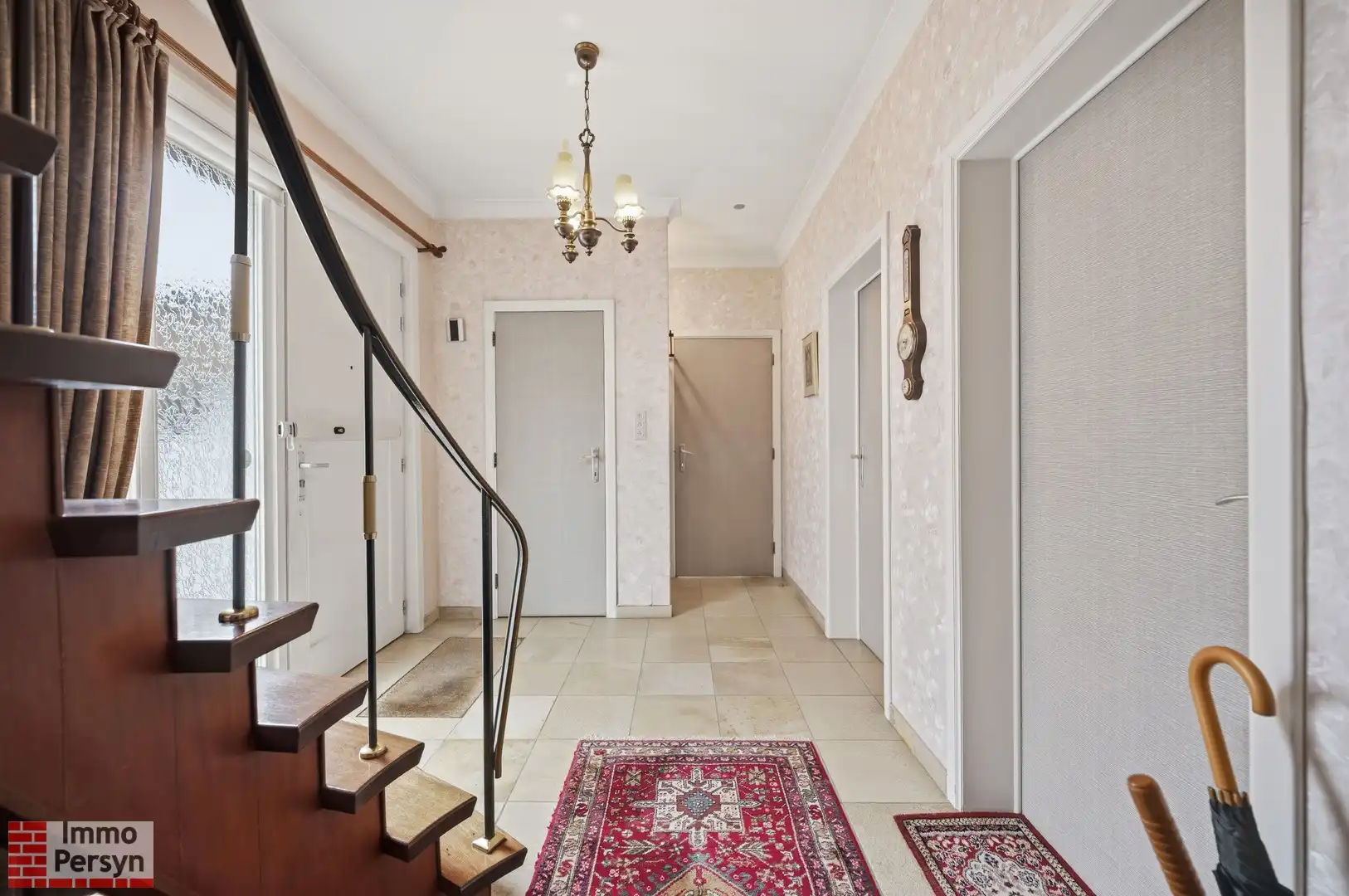 Stevige gezinswoning met 3 slaapkamers en prachtig groen uitzicht foto 3