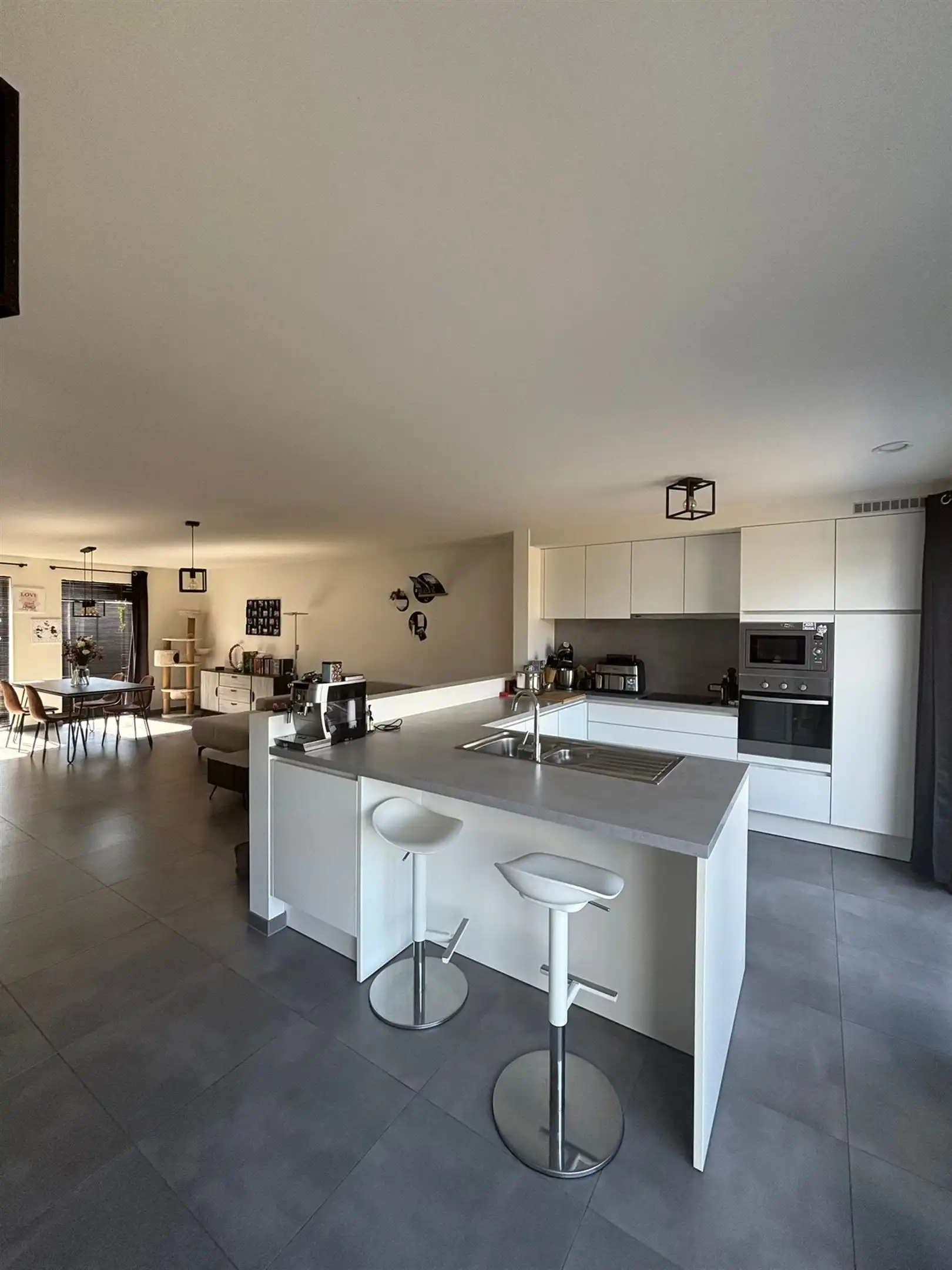 Rijwoning met 3 slaapkamers foto 4