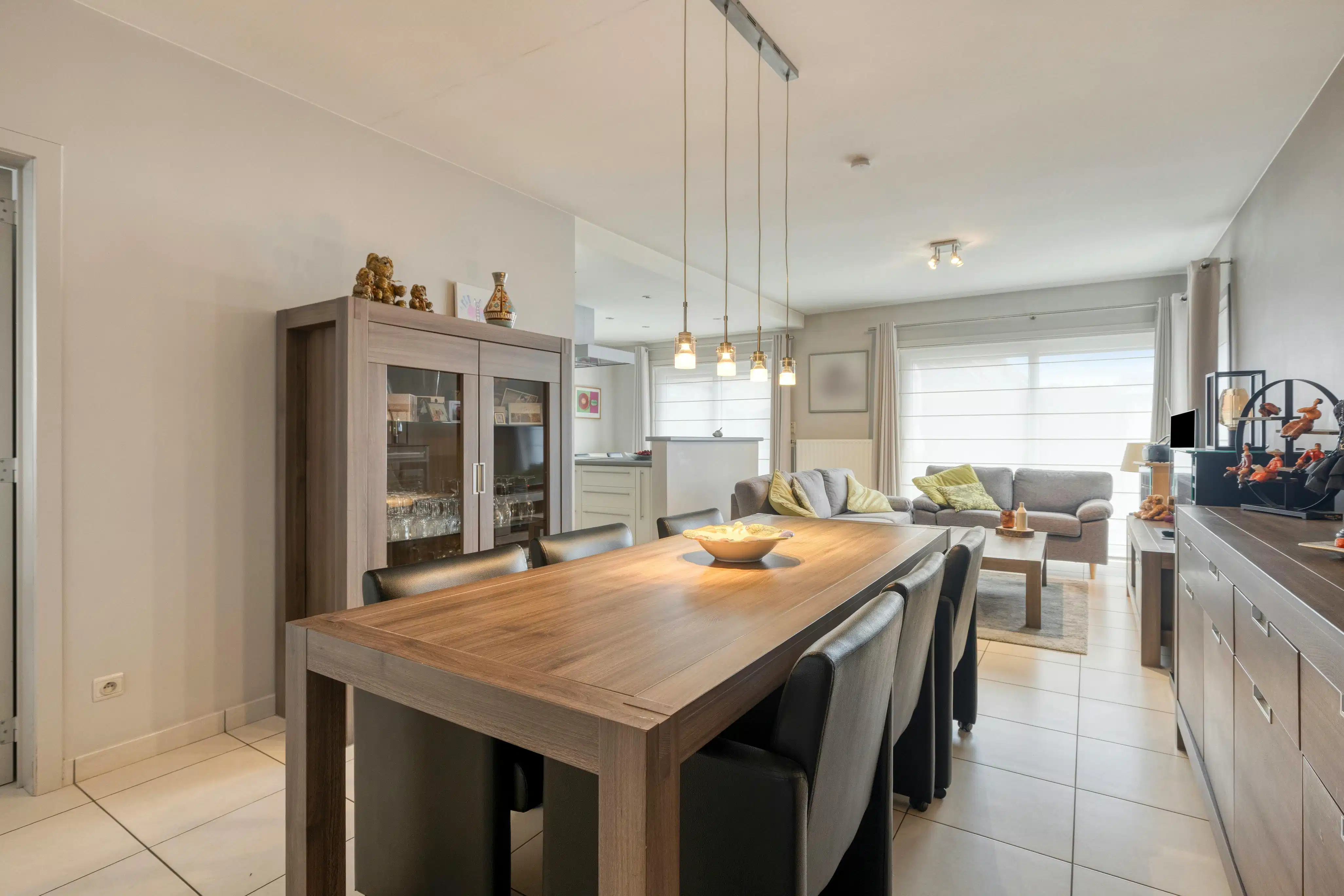 Instapklaar halfopen huis met 4 kamers te koop in Waregem foto 3