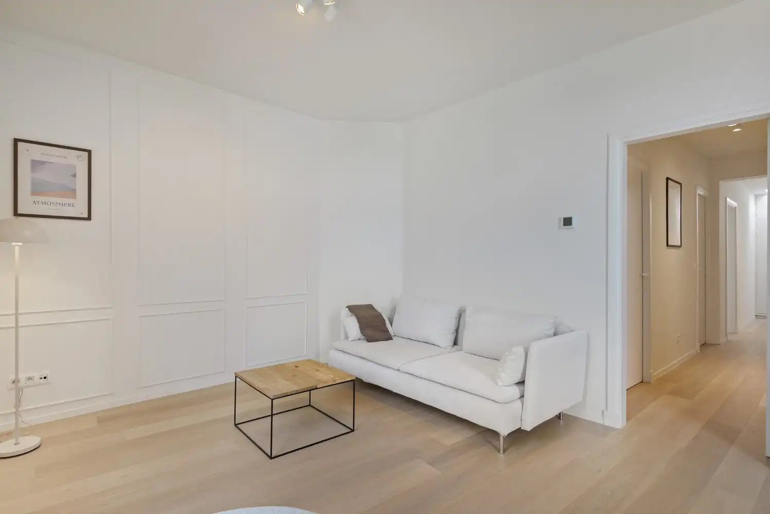 Gerenoveerd appartement met 2 ruime slaapkamers in historisch gebouw foto 2