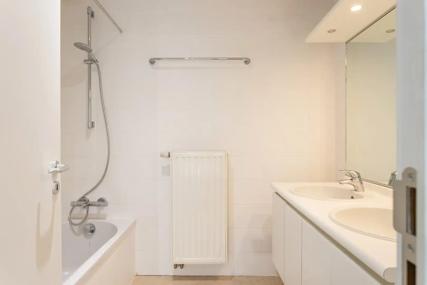 Uniek gelegen 1-slpk-appartement met ruim terras en garage in het Kluisbos foto 16