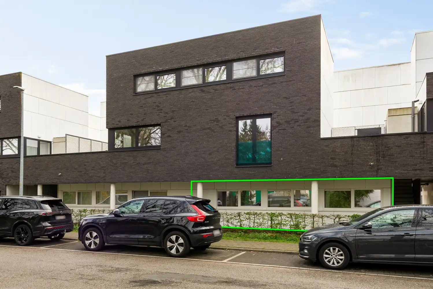 Instapklaar gelijkvloersappartement met 3 slaapkamers en een tuin in Wijnegem! foto {{pictureIndex}}