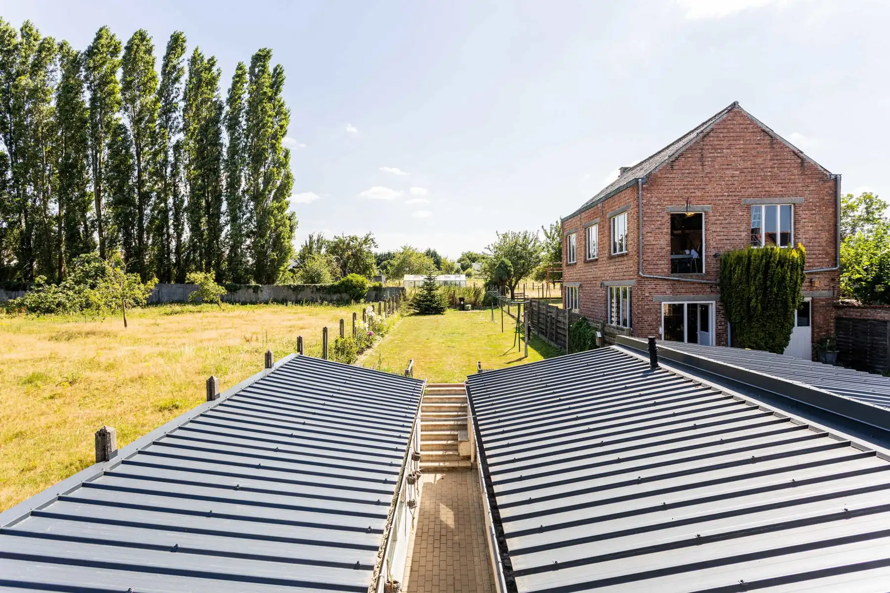 Leuke half-open bebouwingn met zuidgerichte tuin! foto 27