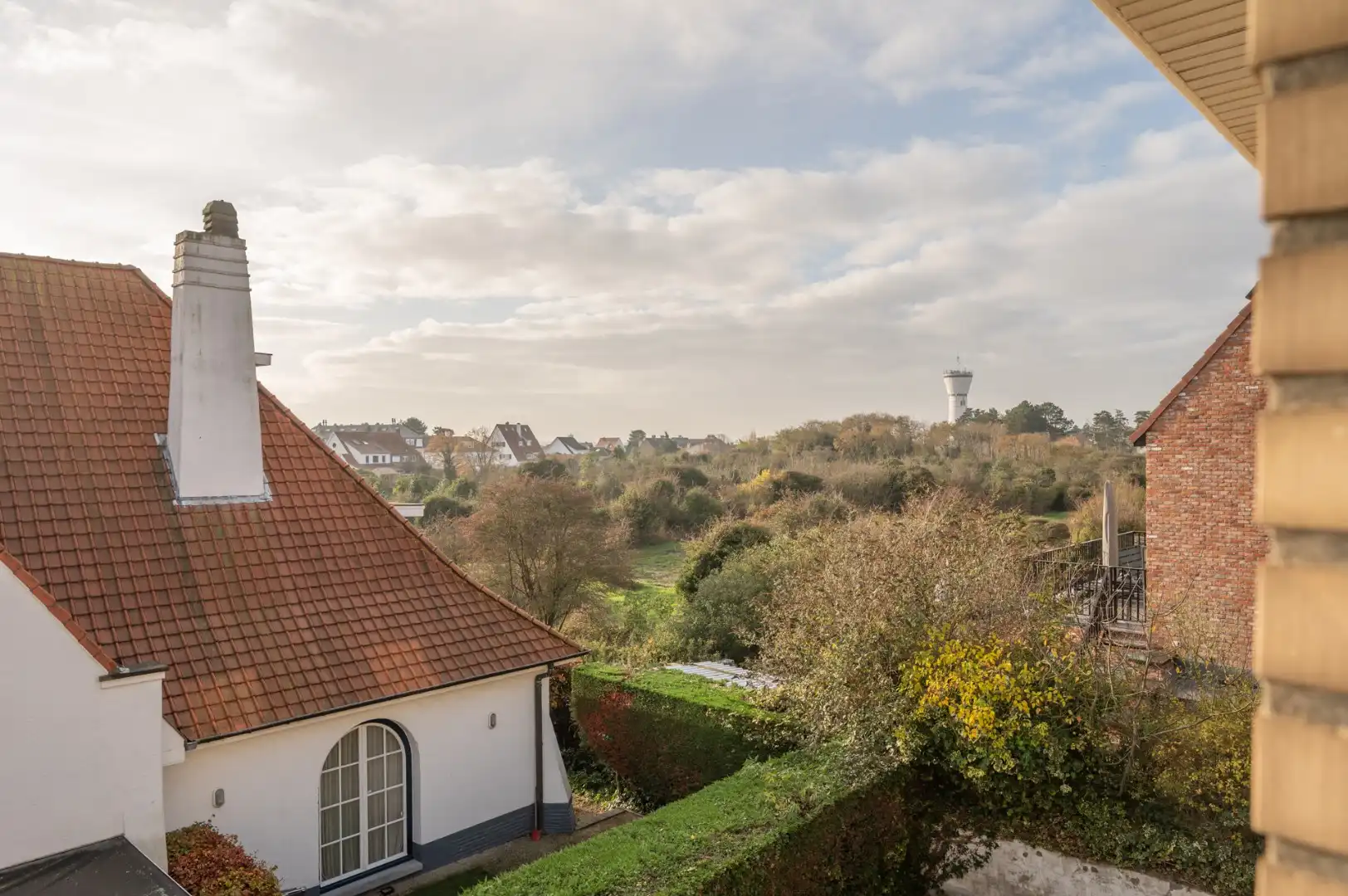 Prachtig lichtrijk hoekappartement te koop in de residentie Tarragonna te Duinbergen, vlak aan Park 58. foto 19