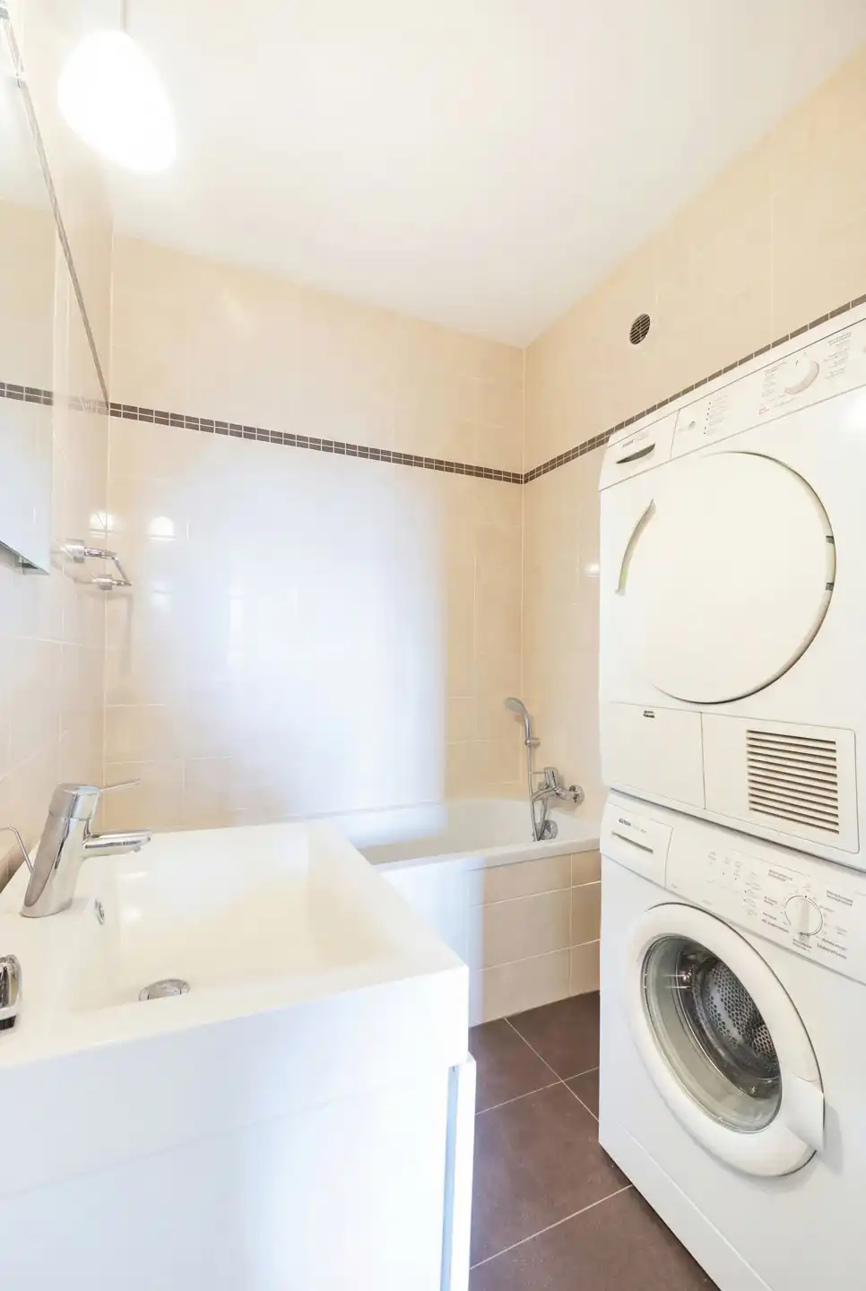 Wonen in Ukkel, vol licht en frisse lucht foto 18