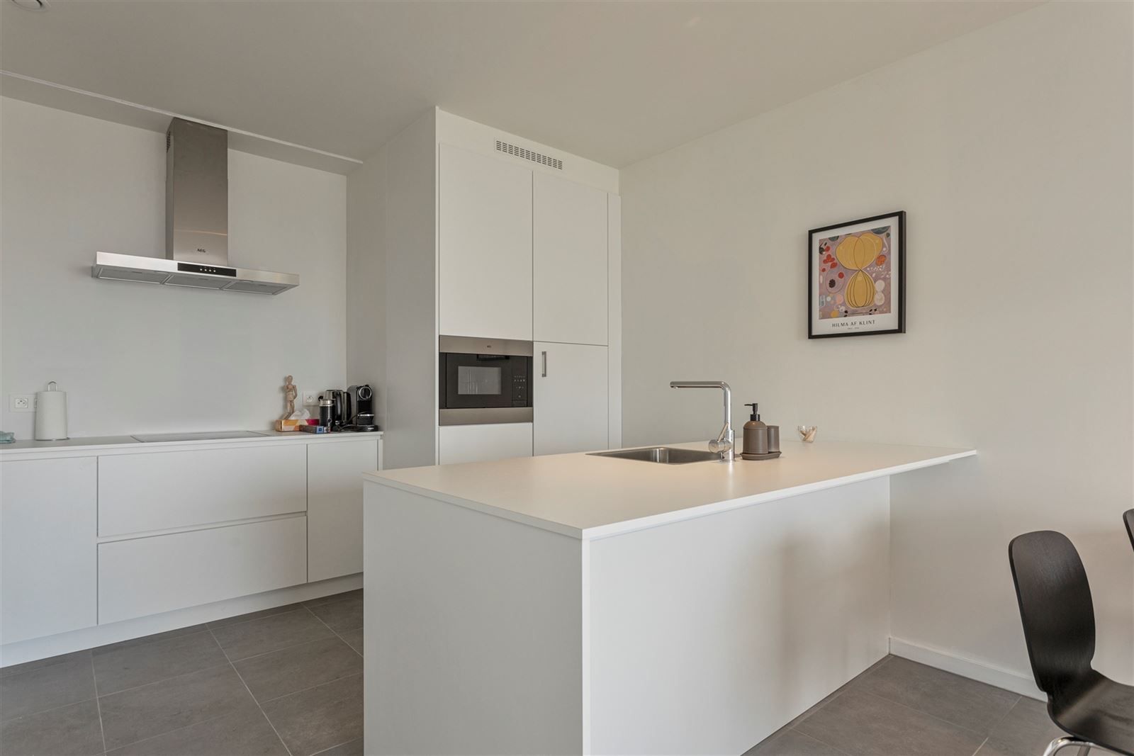 Gemeubeld 1 slaapkamer appartement op toplocatie in de nieuwe Antwerp Tower! foto 5