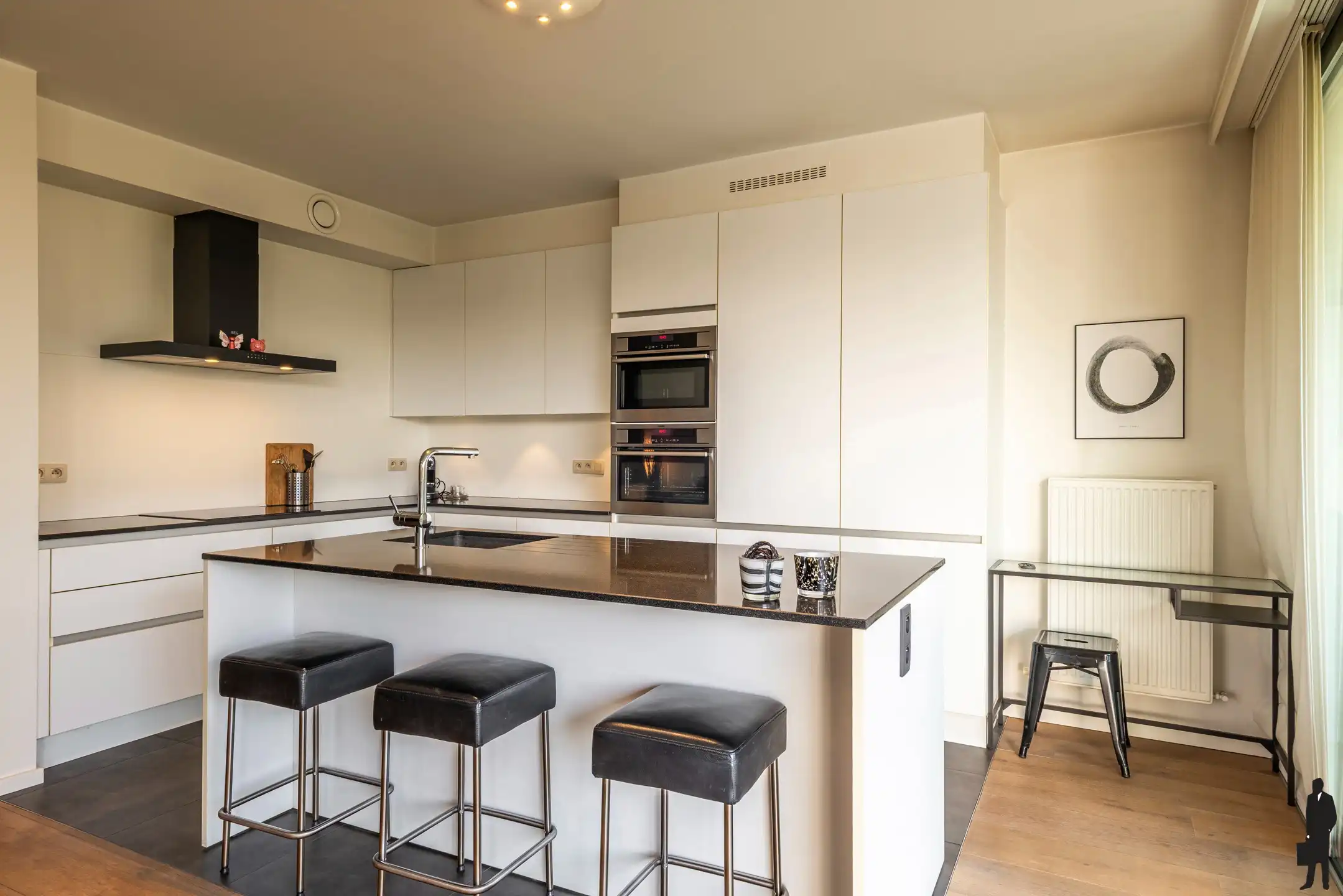 Luxe appartement met terras en zicht op parktuin foto 5