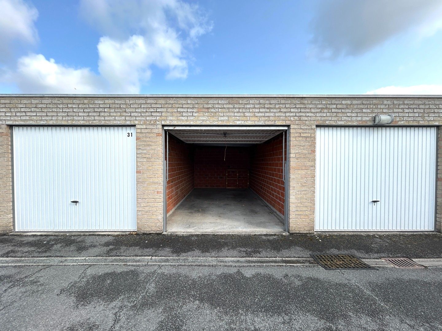 Instapklaar één-slaapkamer appartement te Roeselare! foto 14