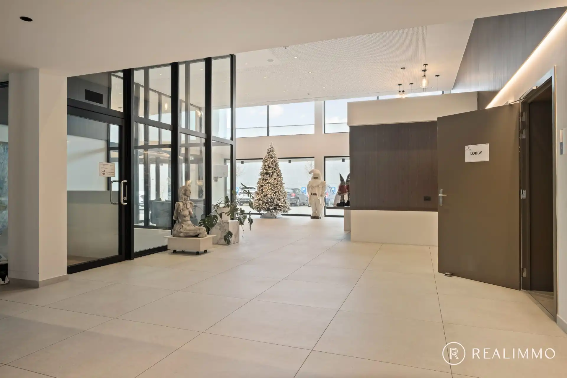 Luxueuze assistentieflat in het centrum van Waregem foto 2