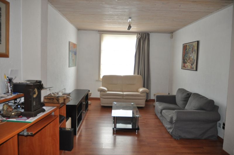 Charmante woning met 2 slaapkamers en ruime tuin. foto 3