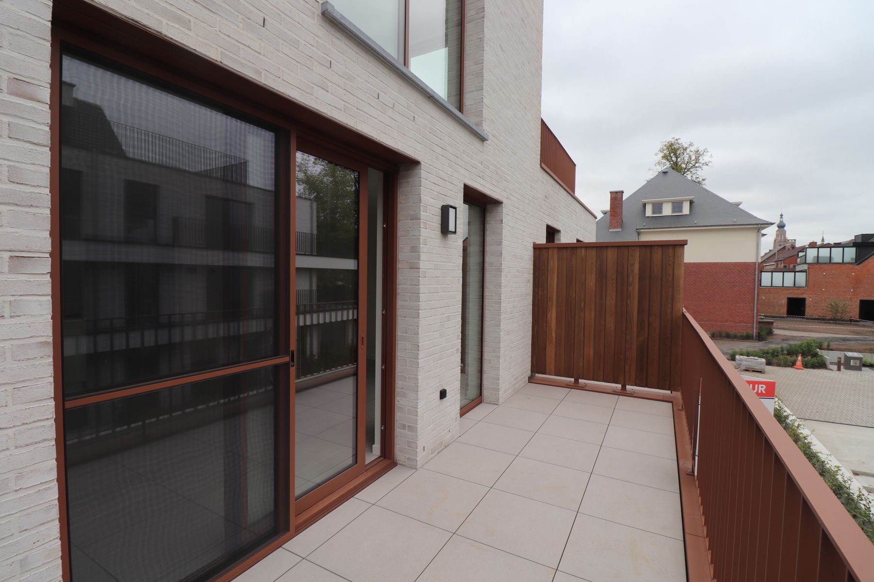 Prachtig nieuwbouwappartement met 2 slaapkamers, terras, autostaanplaats en berging. foto 12