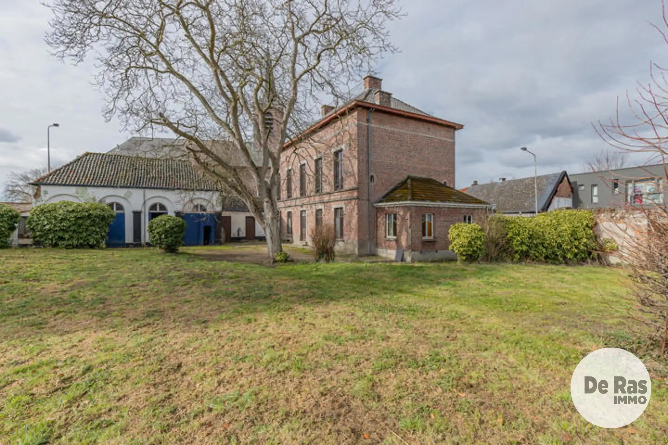ERPE-MERE - Pastorij-dokterswoning op 13a 72ca foto 19