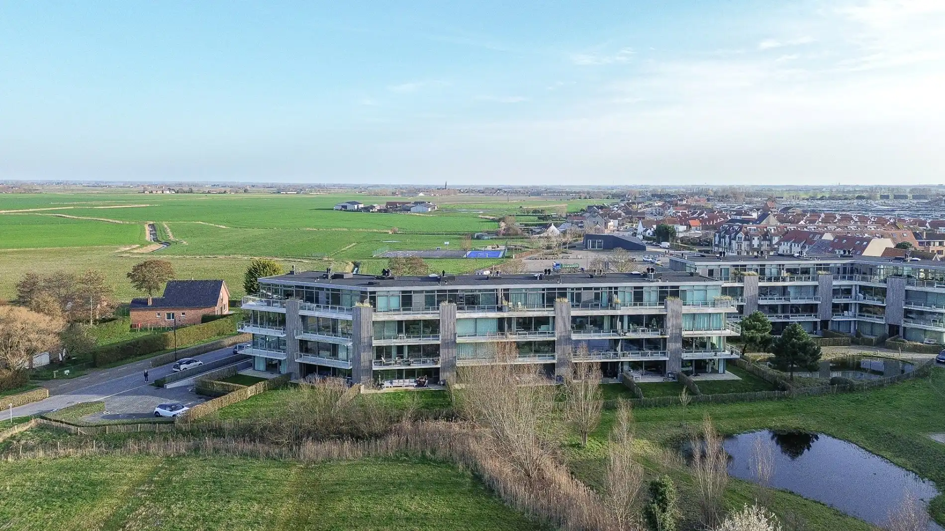 Luxueus afgewerkt 2-slaapkamerappartement met terrassen en tuin op toplocatie! foto 30
