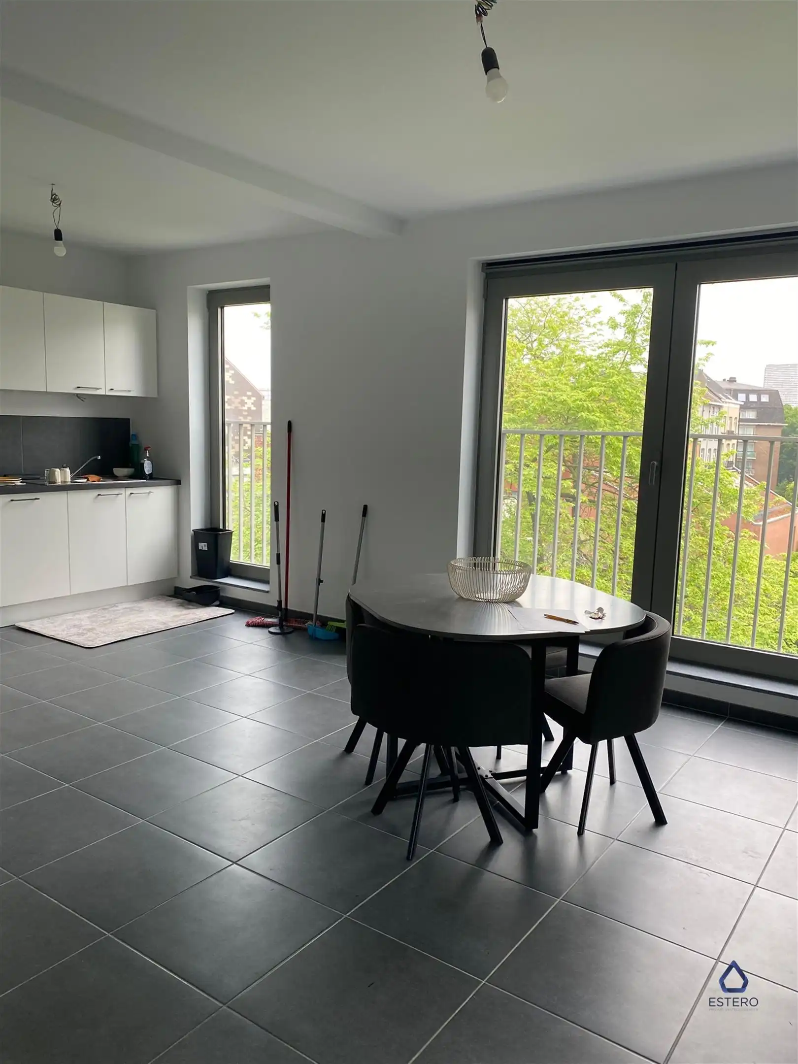 Nieuwbouwappartement met 3 slpk in verkeersluwe straat. foto 5