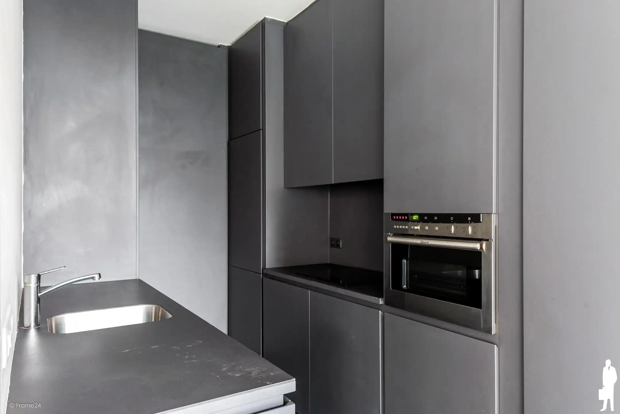 Luxe-loft (ca 90m²) gelegen in de Henri Van Heurckstraat. foto 6