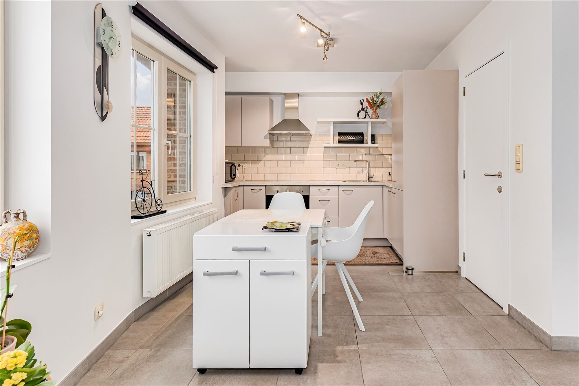 Lichtrijk appartement met 2 slpk en terras in Bazel foto 4