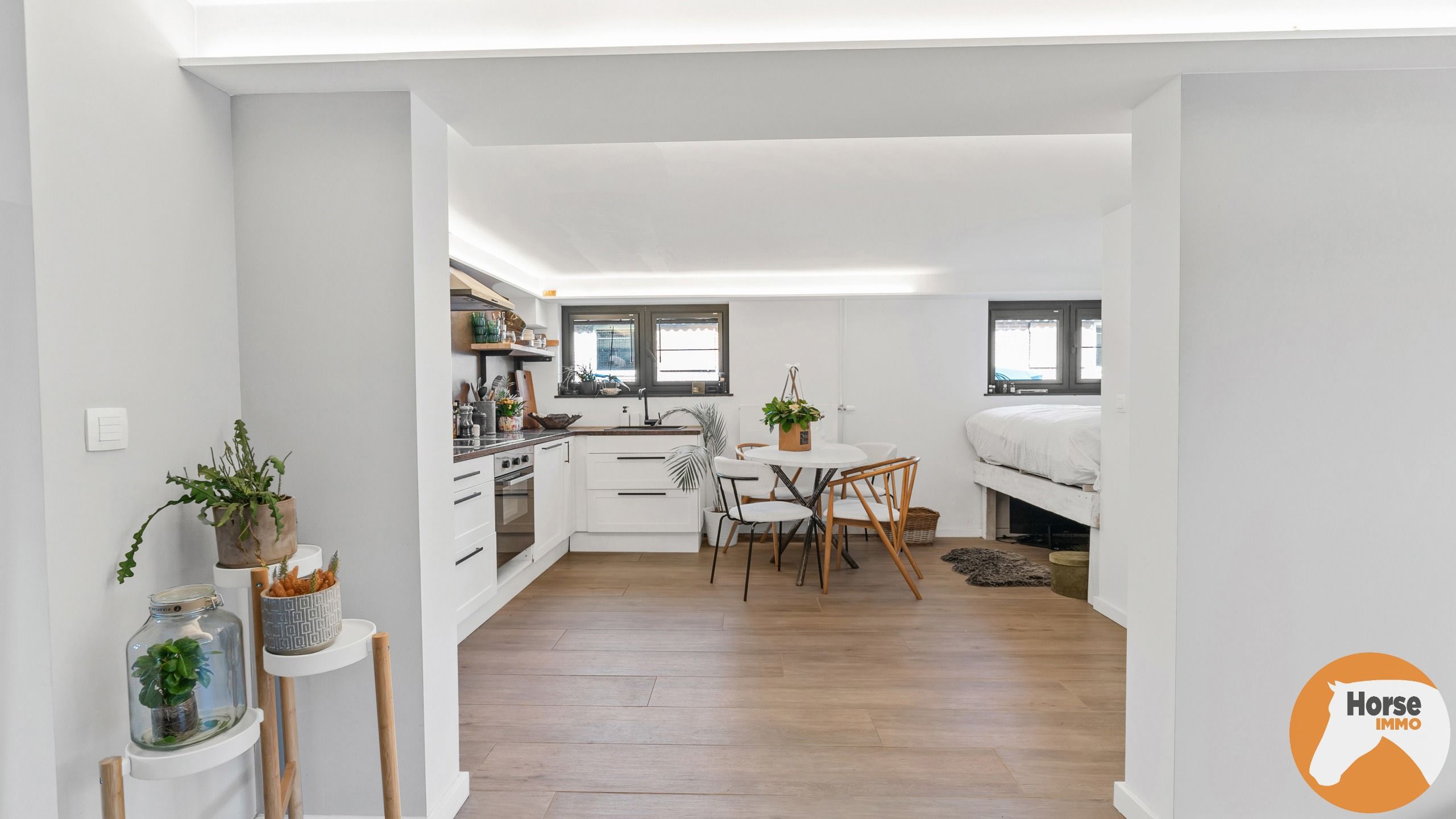 OUDSBERGEN - Prachtig gelegen woning met loodsen op 2ha5 foto 21