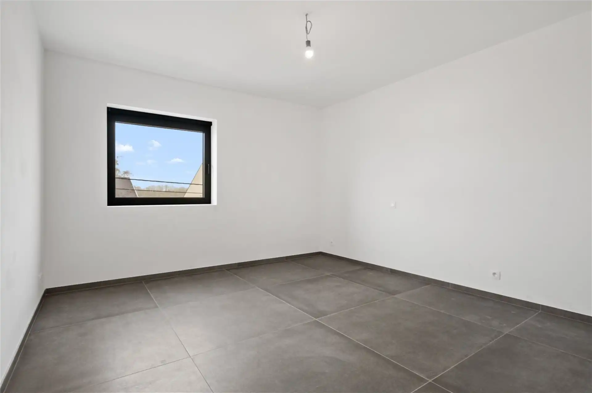 Zeer ruime woning met 4 slpks en tuin foto 17