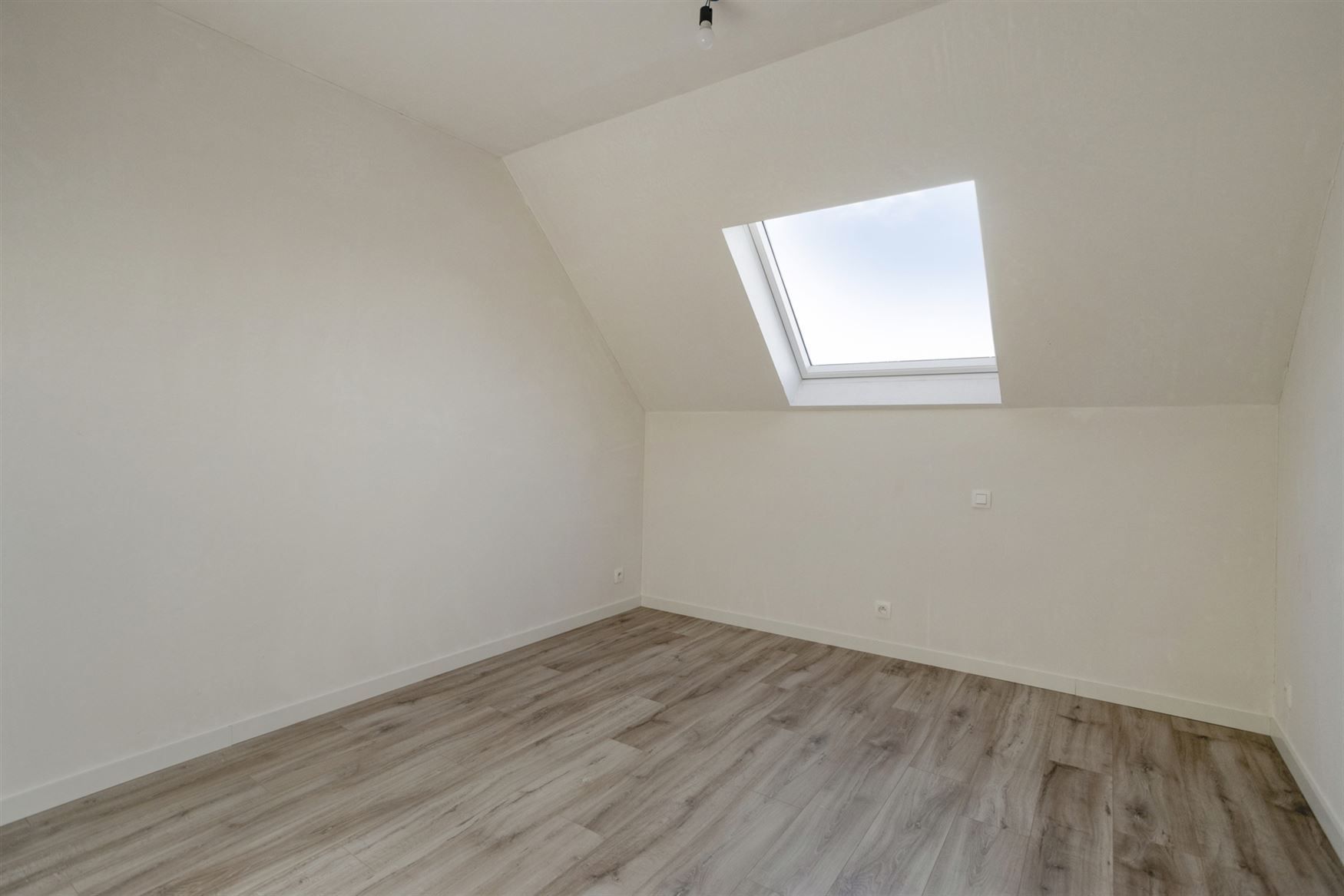 Ruime nieuwbouwwoning foto 14
