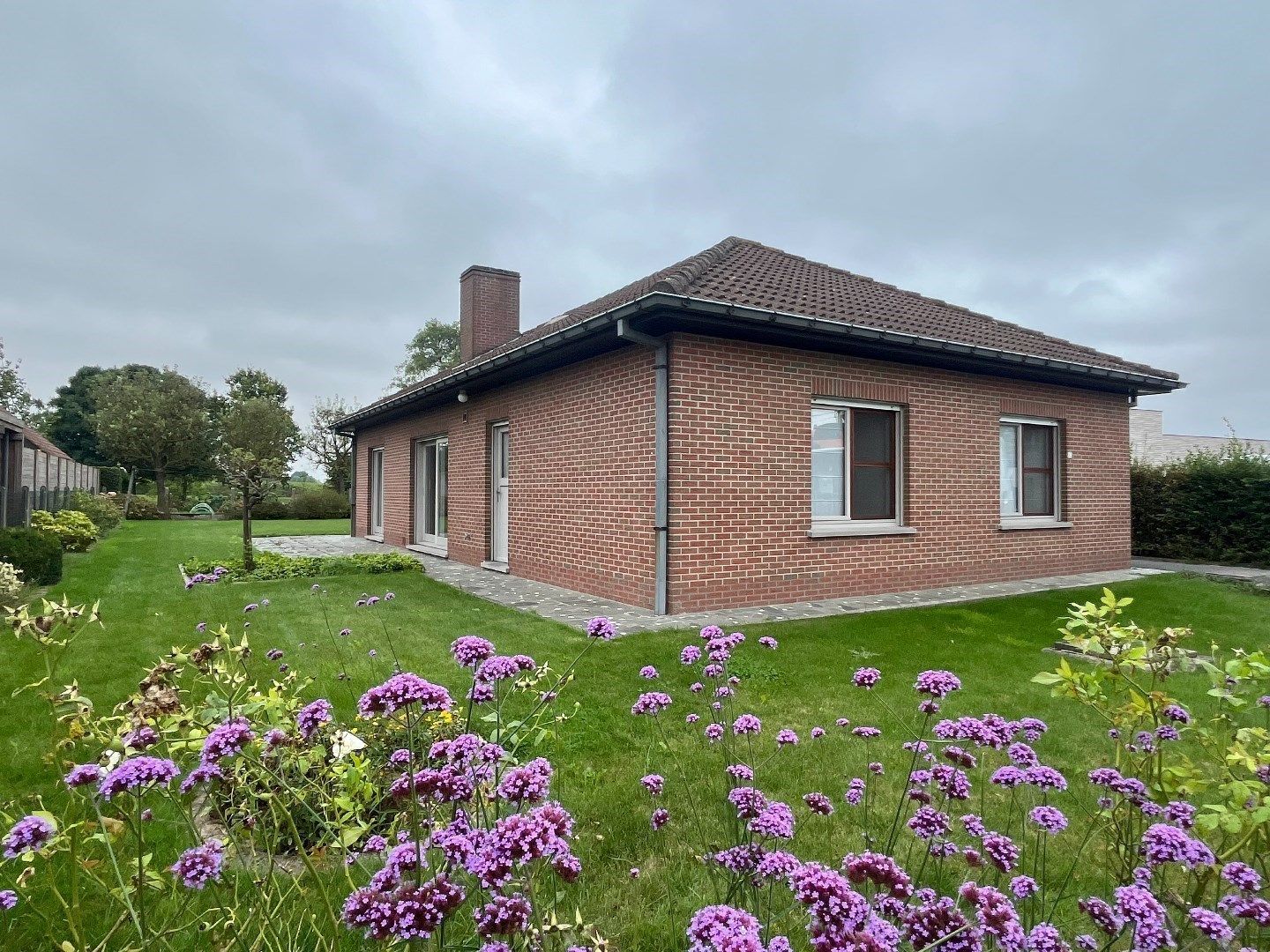Gelijkvloerse villa in landelijke omgeving. foto 23