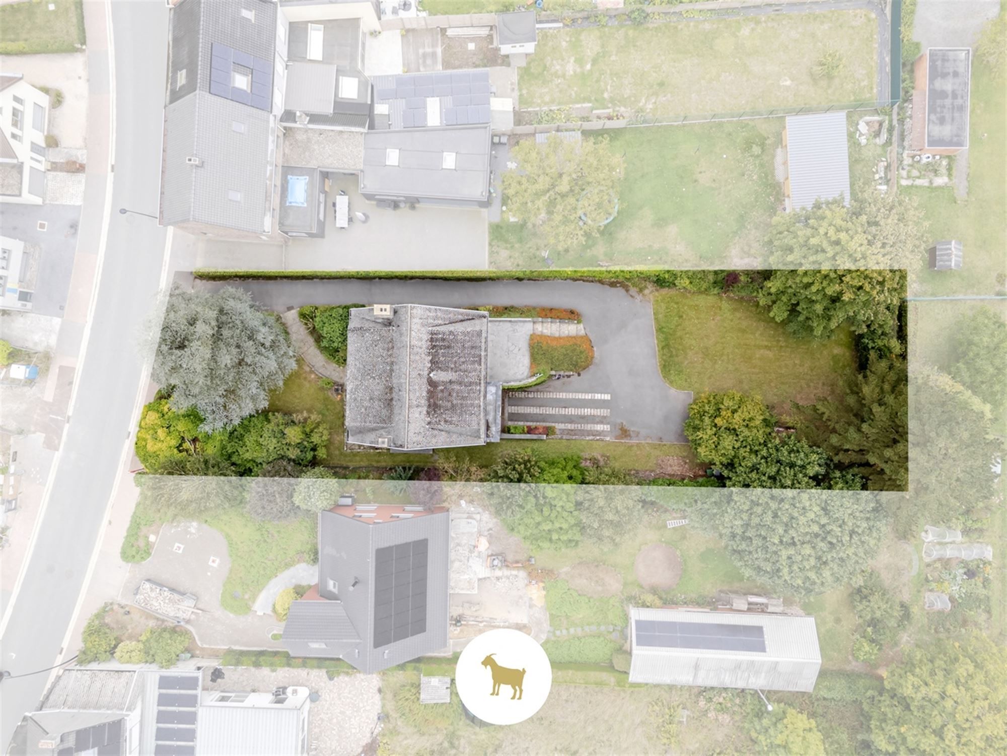Te renoveren RUIME ALLEENSTAANDE VILLA met 4 SLAAPKAMERS, BUREAU en GARAGE op een prachtig zuidwestgericht PERCEEL van 1.300 m² foto 5