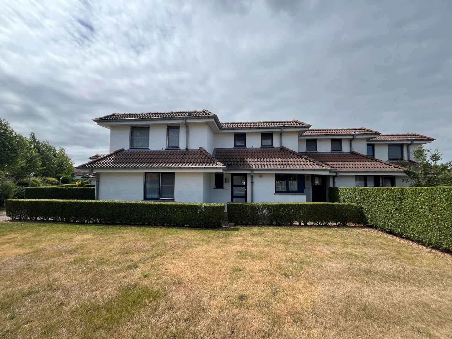 Hoofdfoto van de publicatie: vakantiewoning twee slaapkamers te Oostduinkerke op wandelafstand van de beschermde duinen, strand, en zee