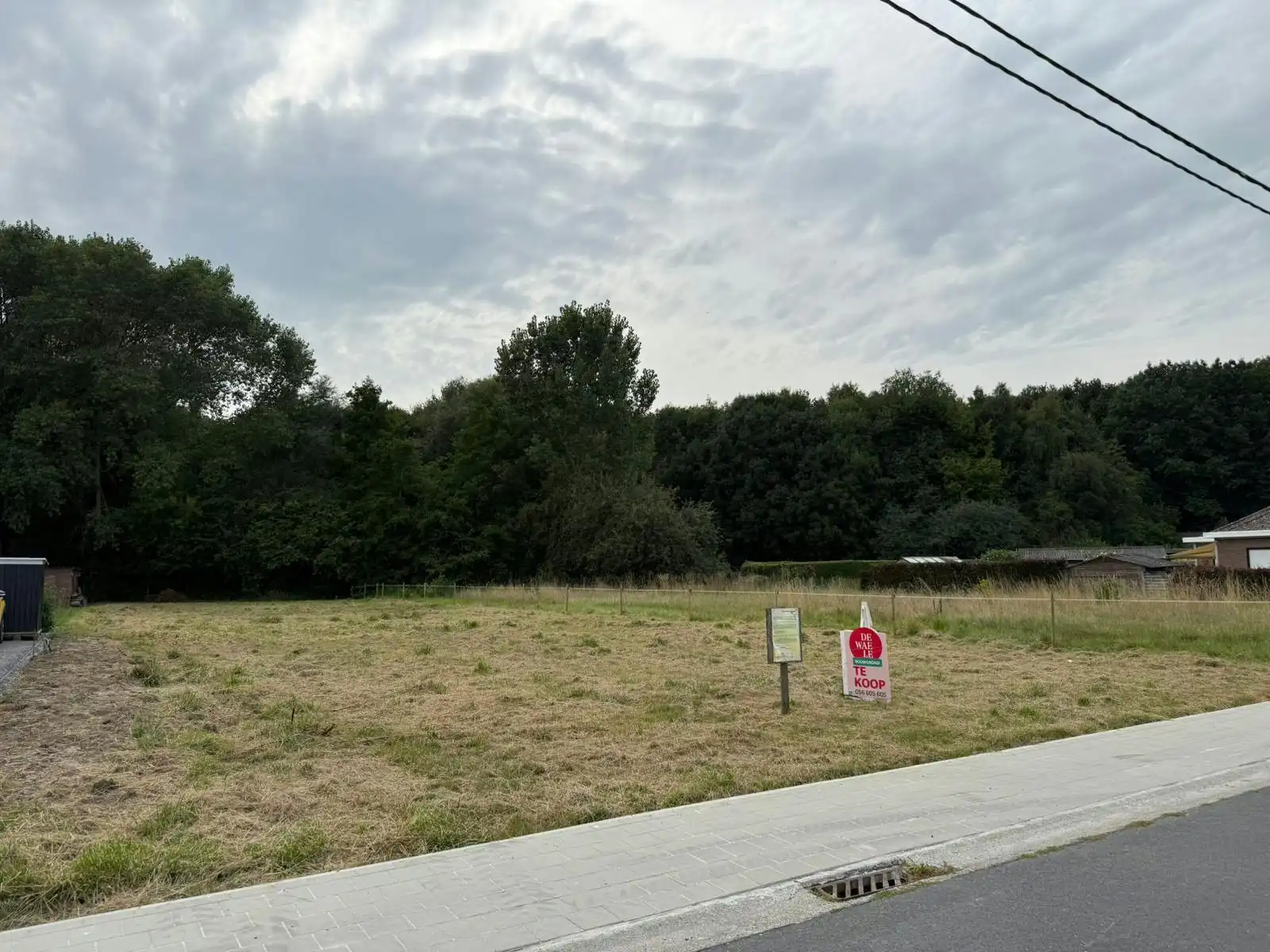 Landelijk stuk bouwgrond te koop in Sint-Baafs-Vijve foto 2