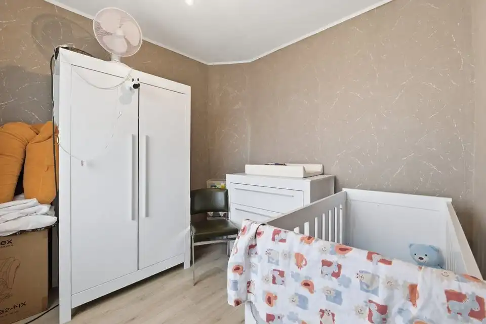 ENERGIEZUINIGE GEZINSWONING MET 3 SLKS, TERRAS EN TUIN IN TONGEREN foto 19