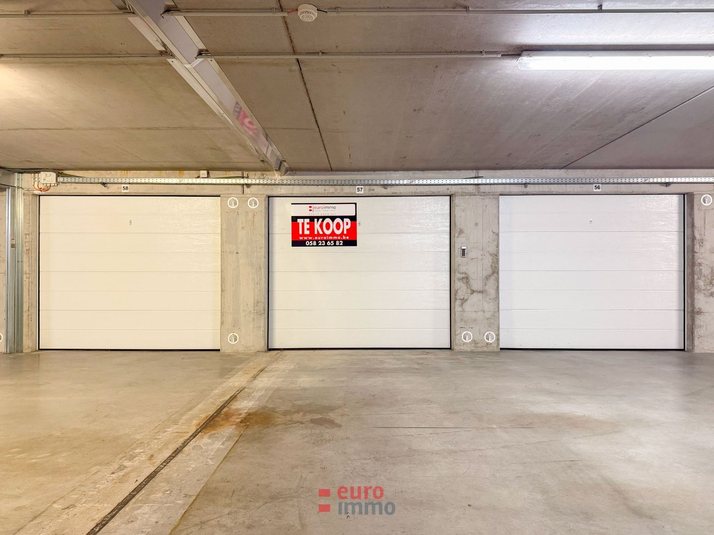 Vlot inrijdbare garagebox te koop op centrale locatie nabij de havengeul foto 4