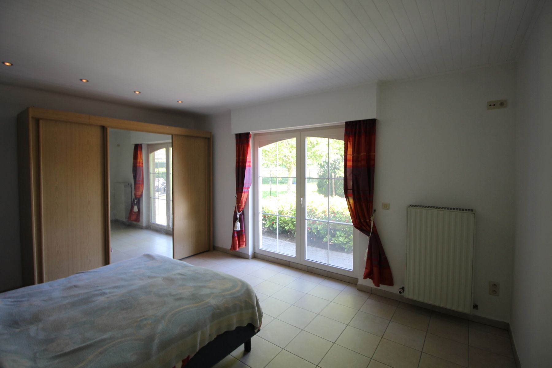 Energiezuinige laagbouwwoning met 3 slaapkamers en terras met tuin. foto 12