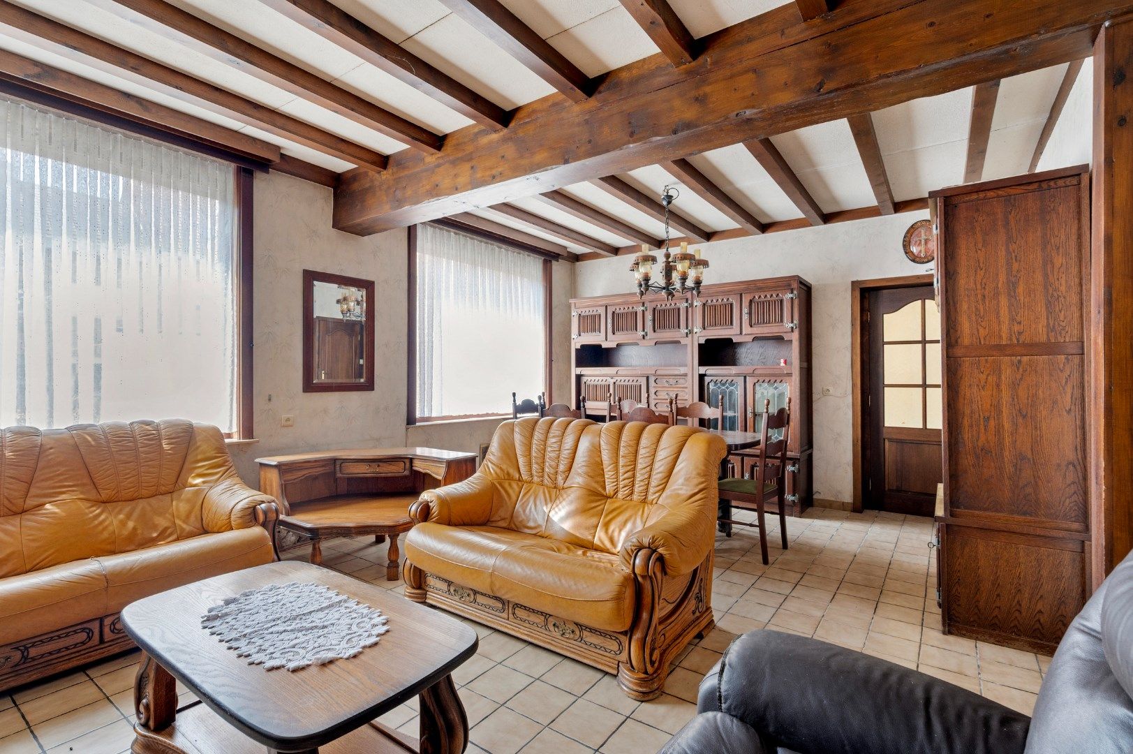 TE RENOVEREN WONING MET 2 SLPKS, GARAGE EN TAL VAN MOGELIJKHEDEN  foto 7