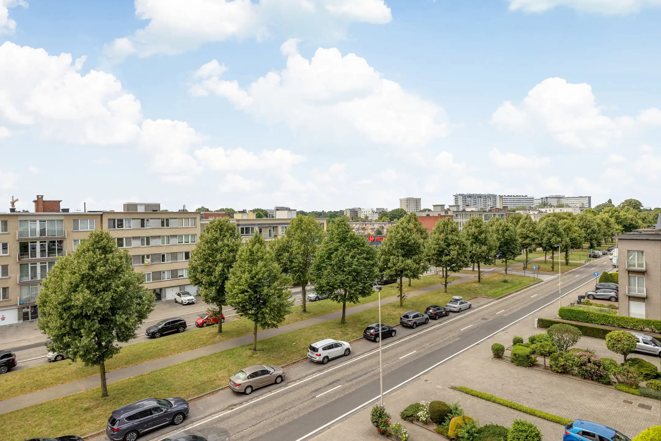 Lichtrijk Hoekappartement met 4 slpks , instapklaar foto 2