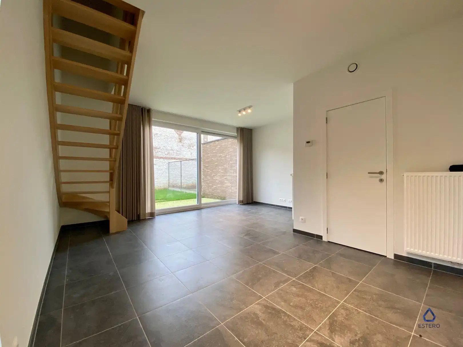 Charmante woning met 3 slaapkamers en tuin foto 3