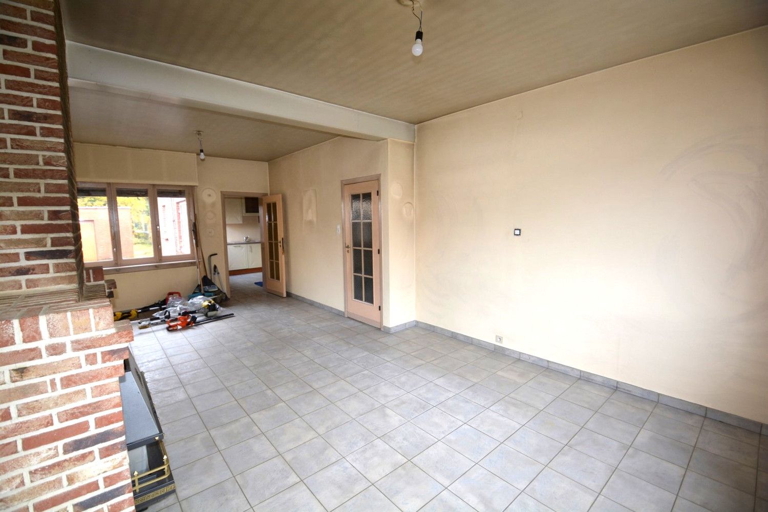 TE RENOVEREN HOB MET 2 SLK, GARAGE EN TUIN! foto 3