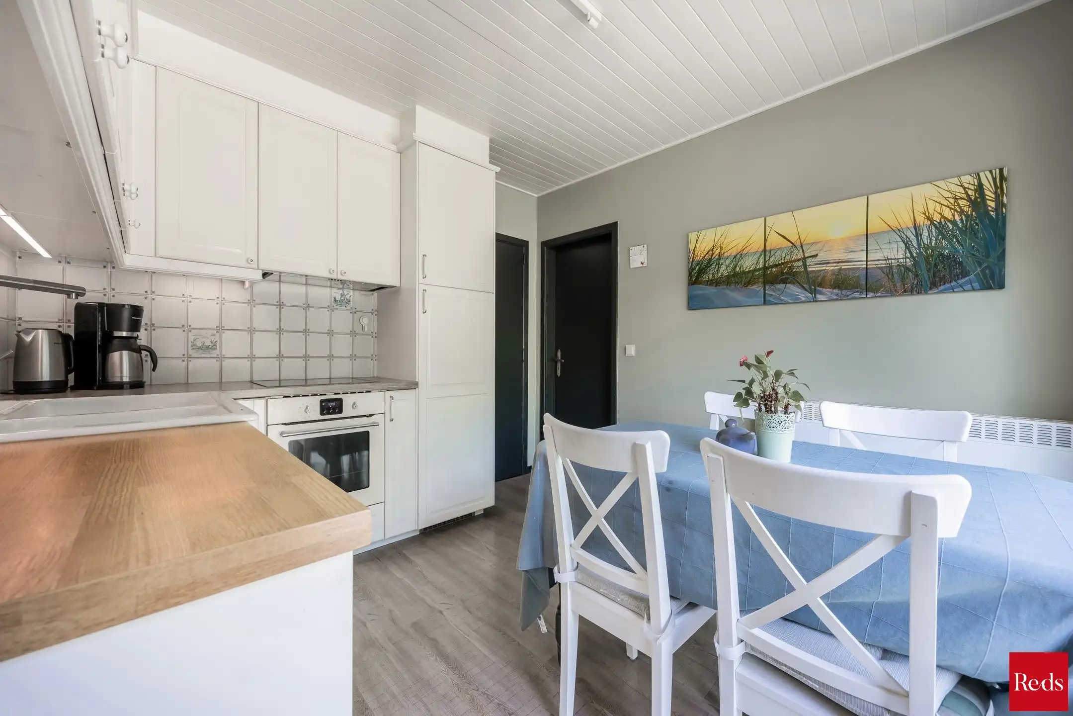 Charmante woning met uitzicht op blijvend groen foto 16