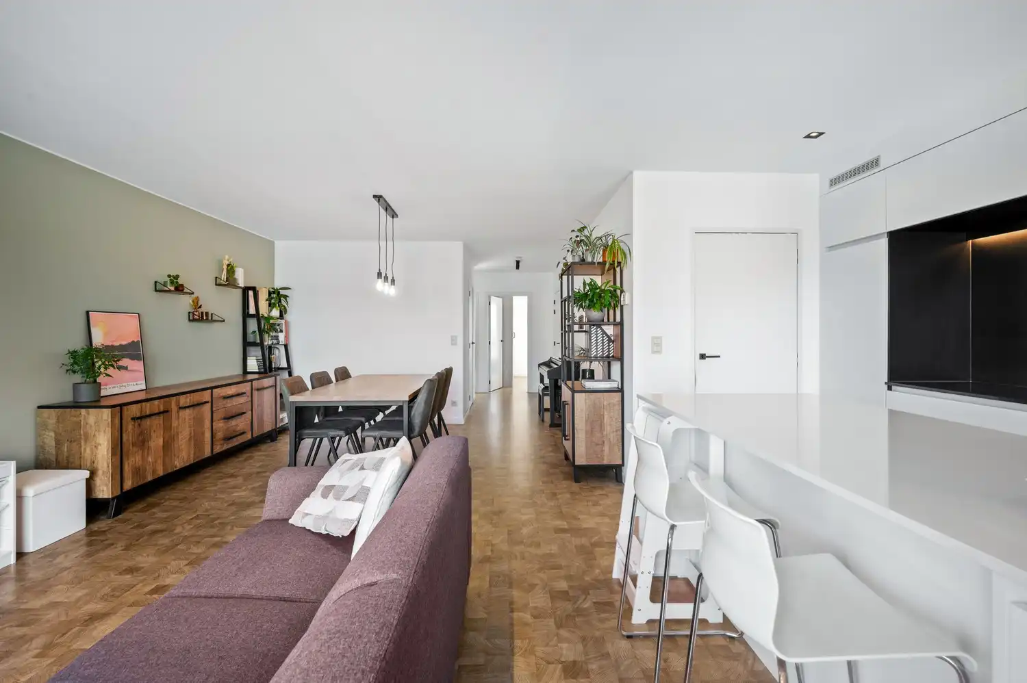 Instapklaar appartement met 2 slpkrs en terras nabij centrum Koningshooikt foto 3