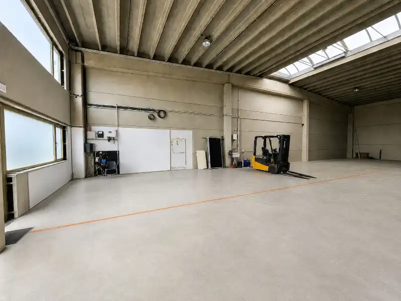 Te Huur: Magazijnruimte in Sint-Niklaas foto 5