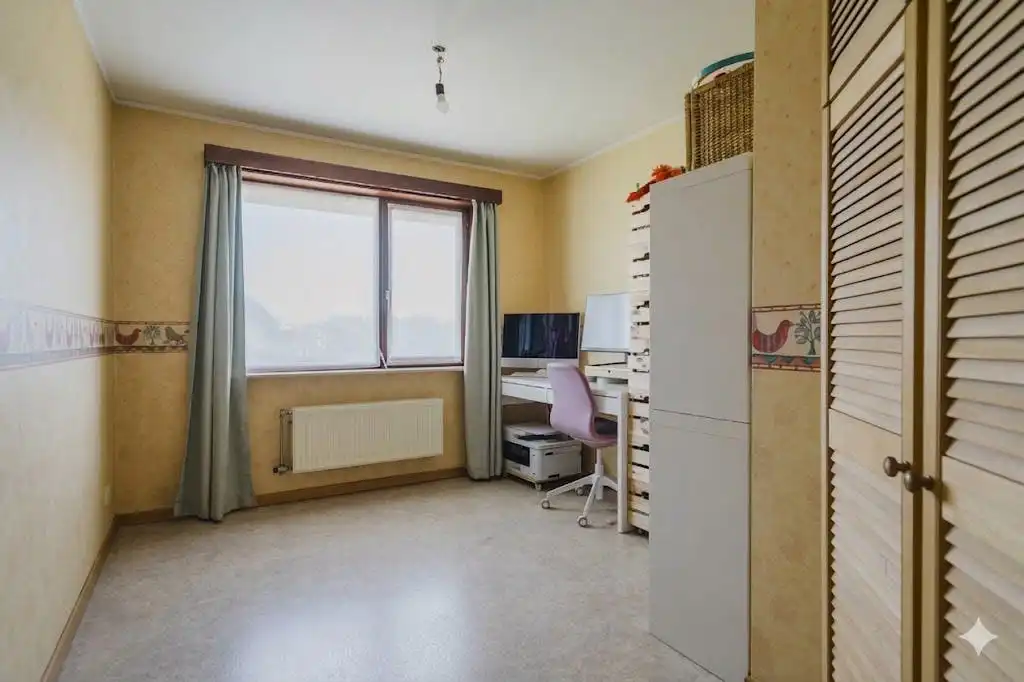 Lichtrijke woning met tuin en garage te koop in Bissegem! foto 14