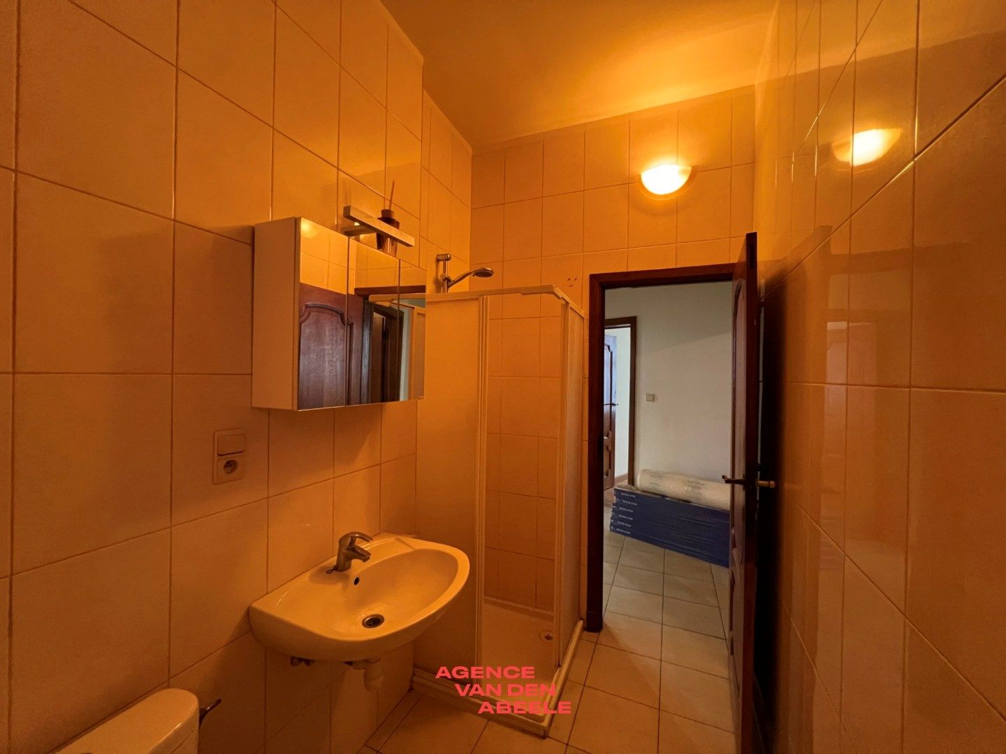 Gelijkvloersappartement vlakbij Sint-Annakwartier foto 9