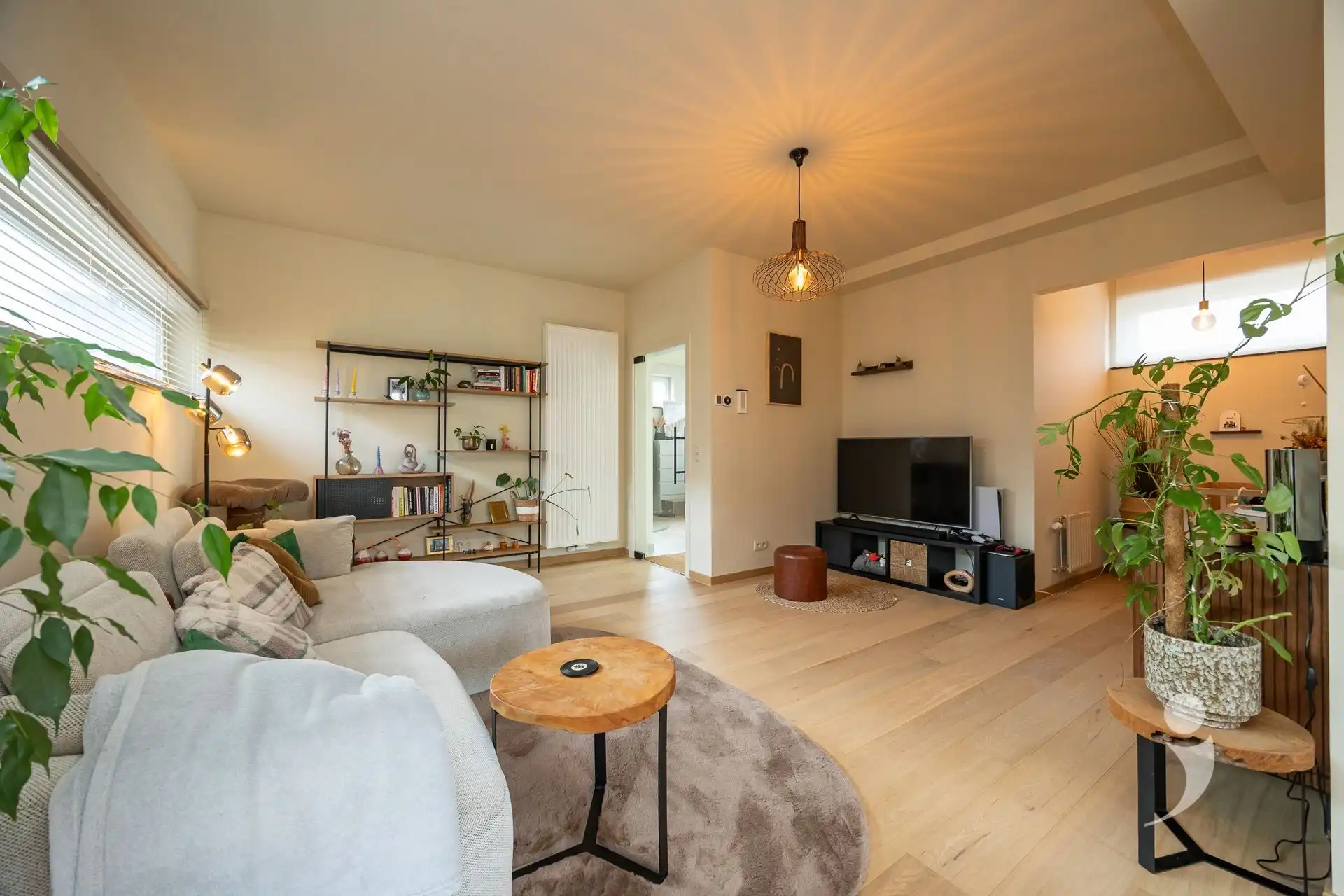 Volledig gerenoveerde gelijkvloerse woning op toplocatie in Aarschot foto 5