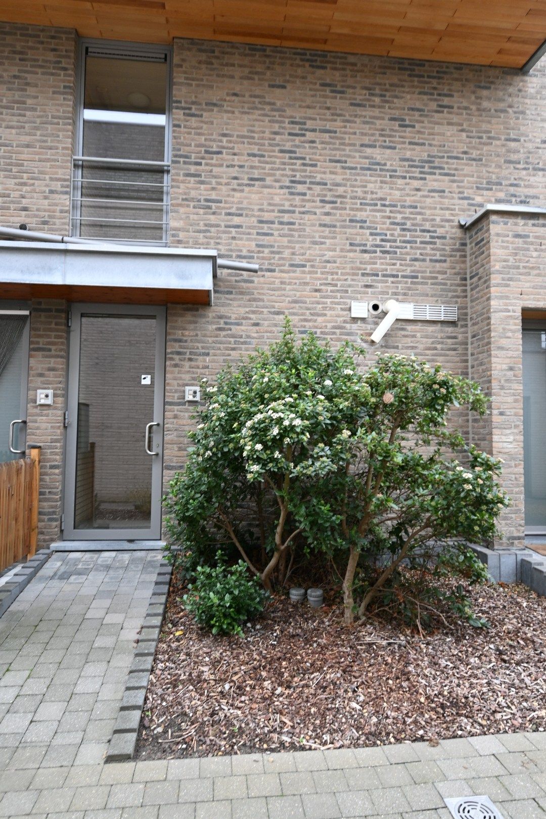 Knap appartement met twee slaapkamers in Hoeselt foto 16