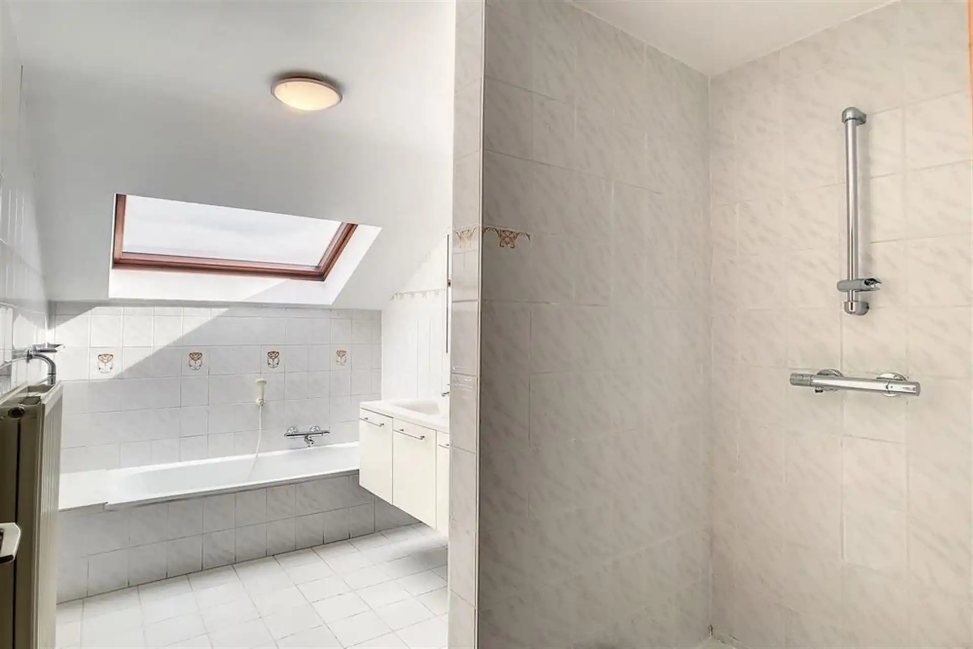 Rustig gelegen en energiezuinige villa foto 16