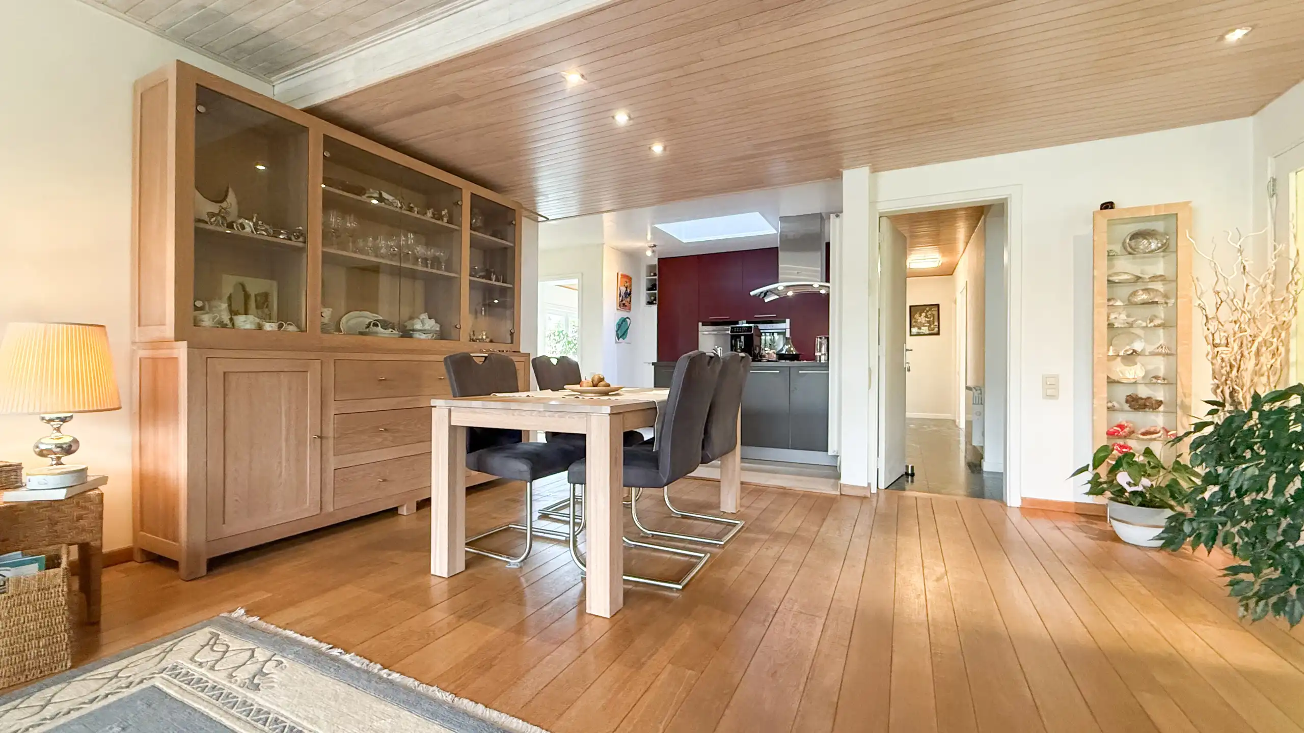 Ruime gezinswoning op 8 are met 5 slaapkamers op toplocatie! foto 13