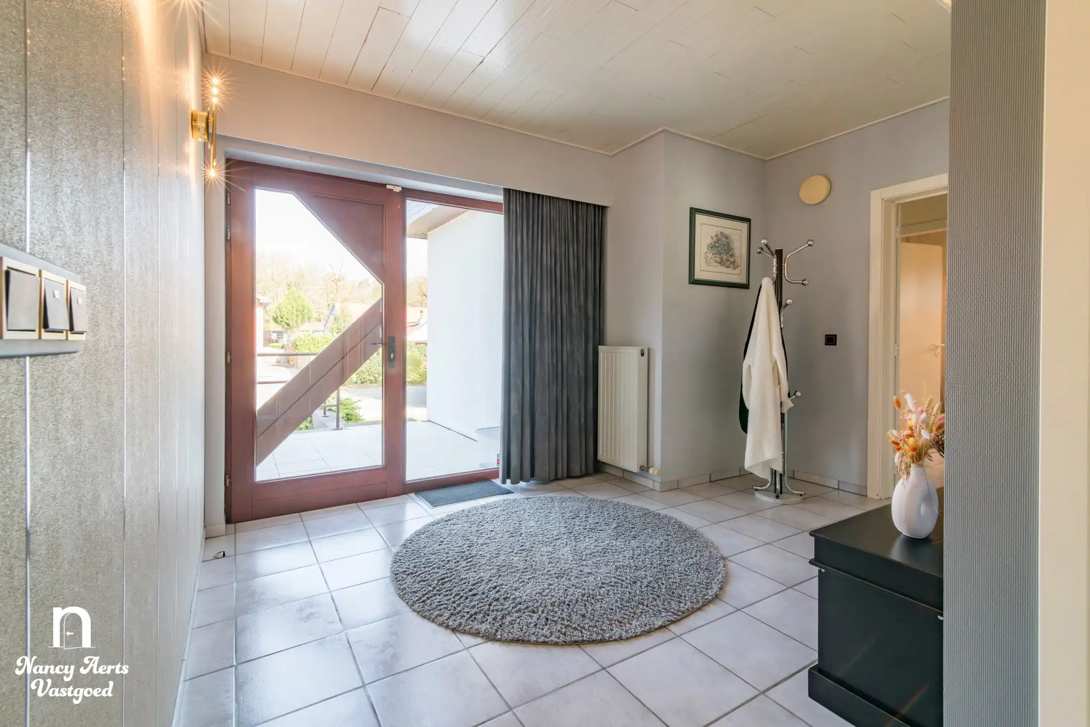 Ruime woning met multifunctionele kelder en prachtige tuin foto 34