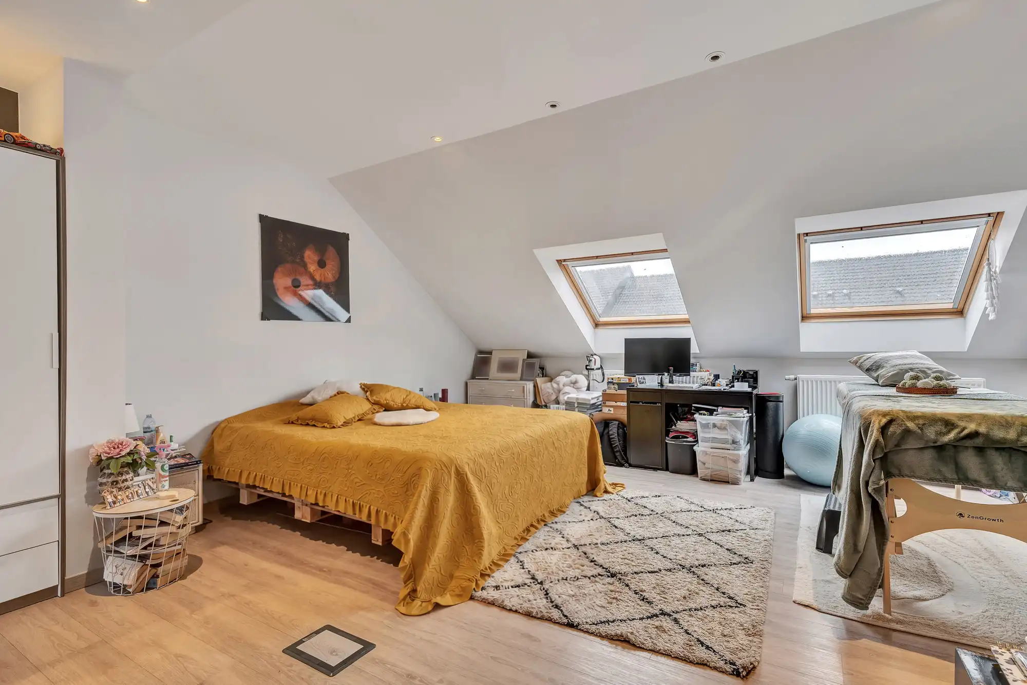 Ruim duplex-appartement met 5 slpks in Sint-Pieters-Leeuw foto 15