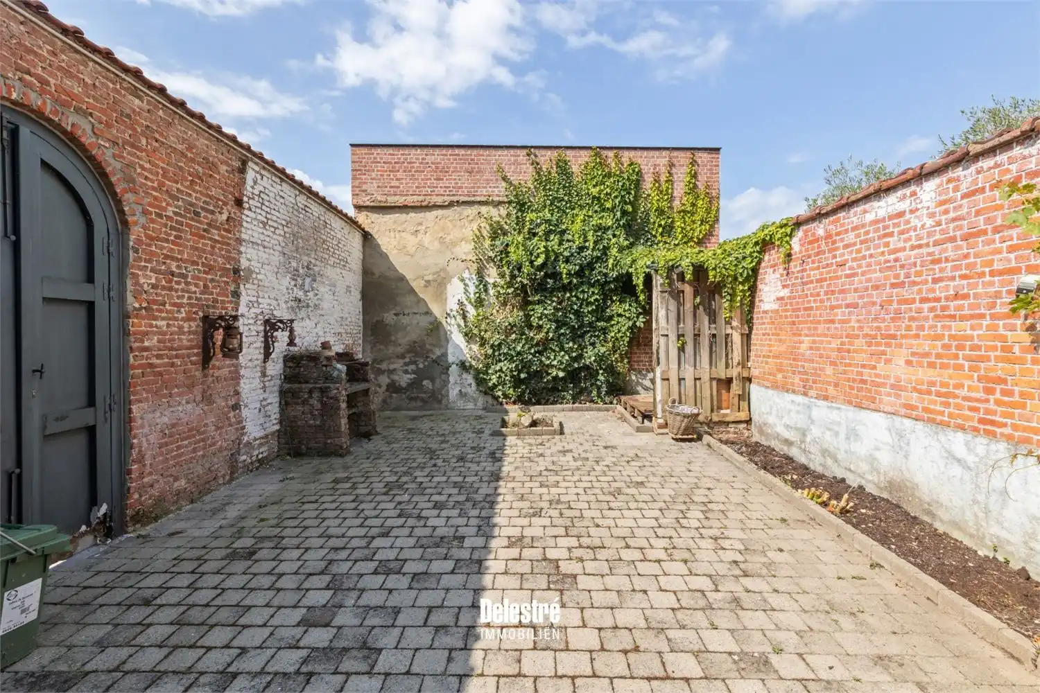 RUIME HERENWONING EDMOND DE DEYNSTRAAT + VERPLICHT AAN TE KOPEN GARAGEBOX foto 36